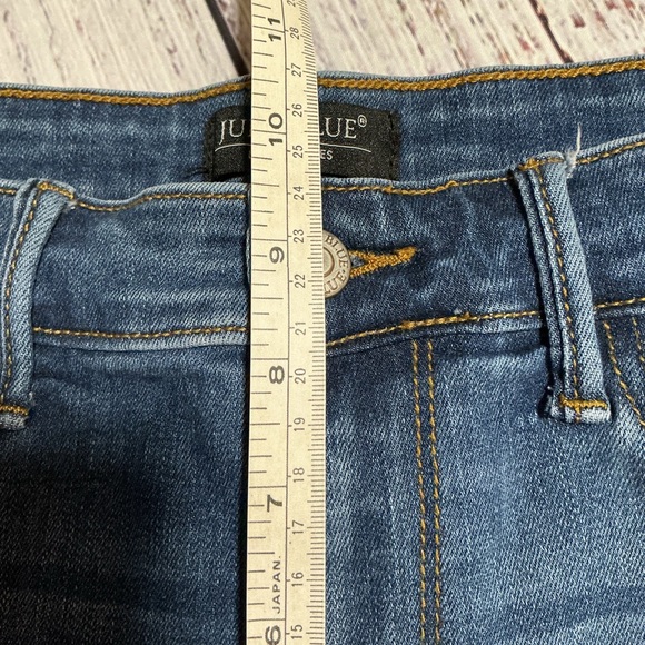 Judy Blue denim shorts. Size L. - Picture 7 of 8